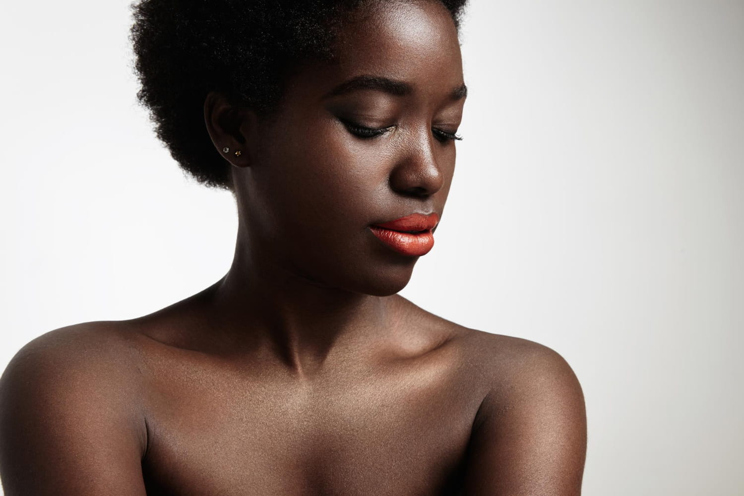 Radiant and hydrated black skin  glow naturally.